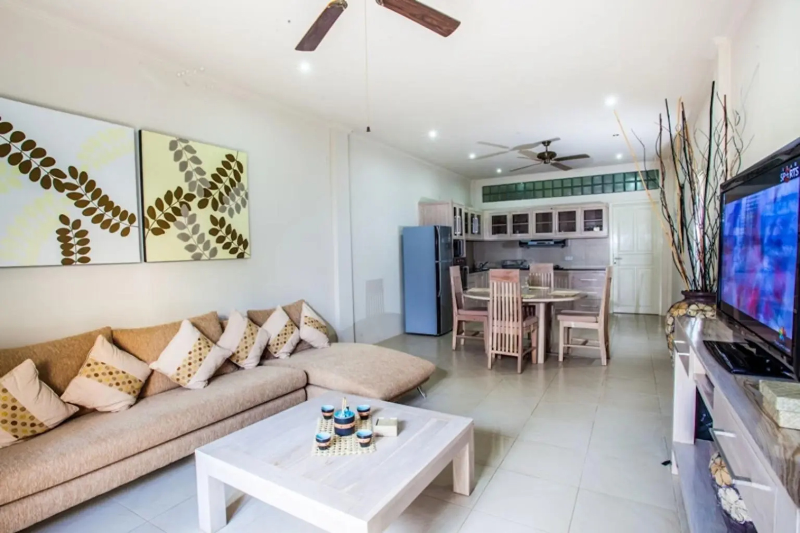 Lovina Beachhouse Villas