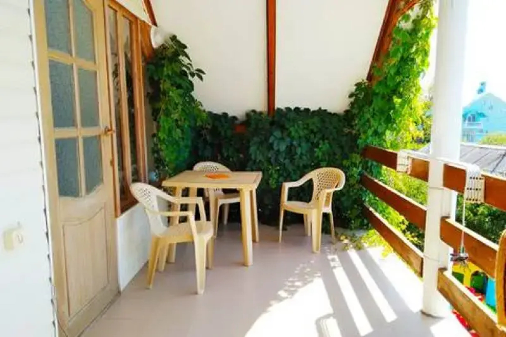 Tikhy Dvorik v Bette