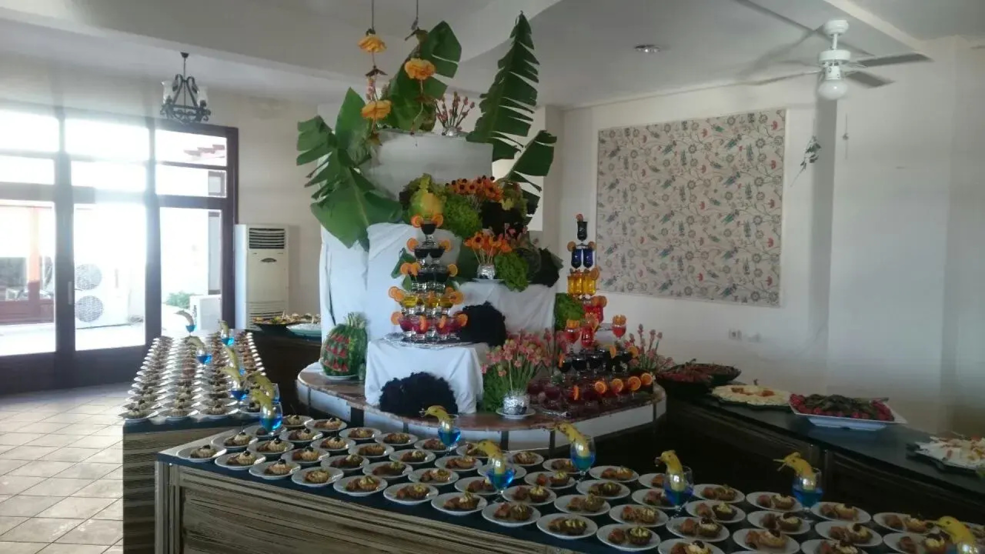 Akay Garden Family Club