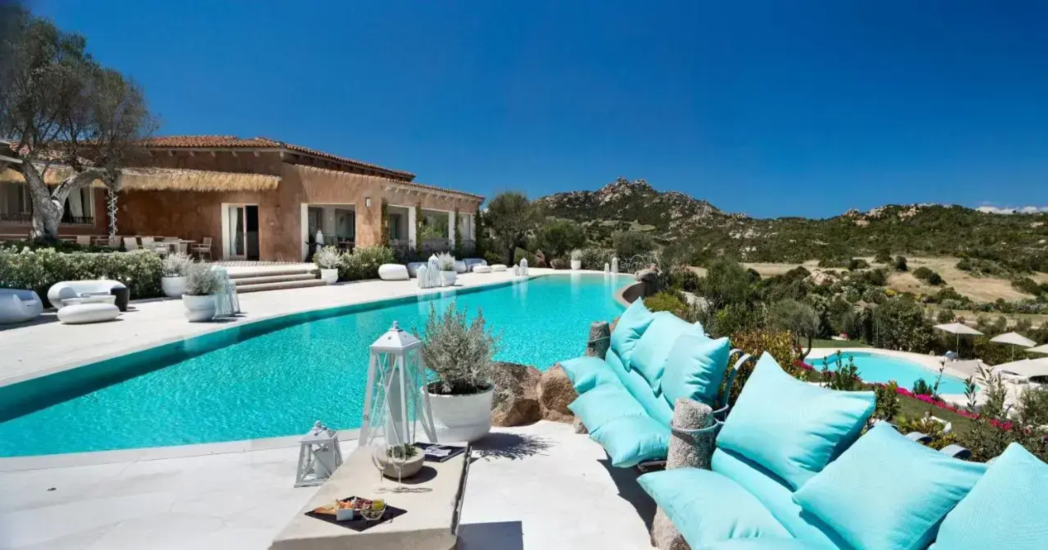 Li Finistreddi Exclusive Country Retreat