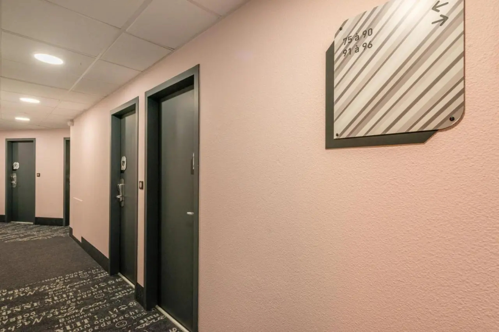 B&B HOTEL Cholet Sud