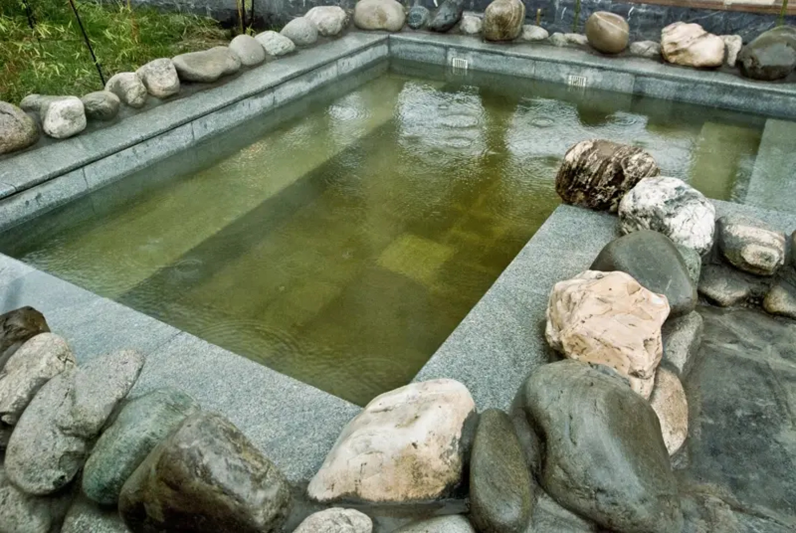 Daqin Hot Spring Hotel