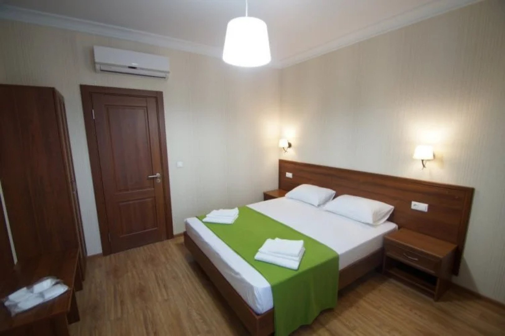 Villa Flora Guest House