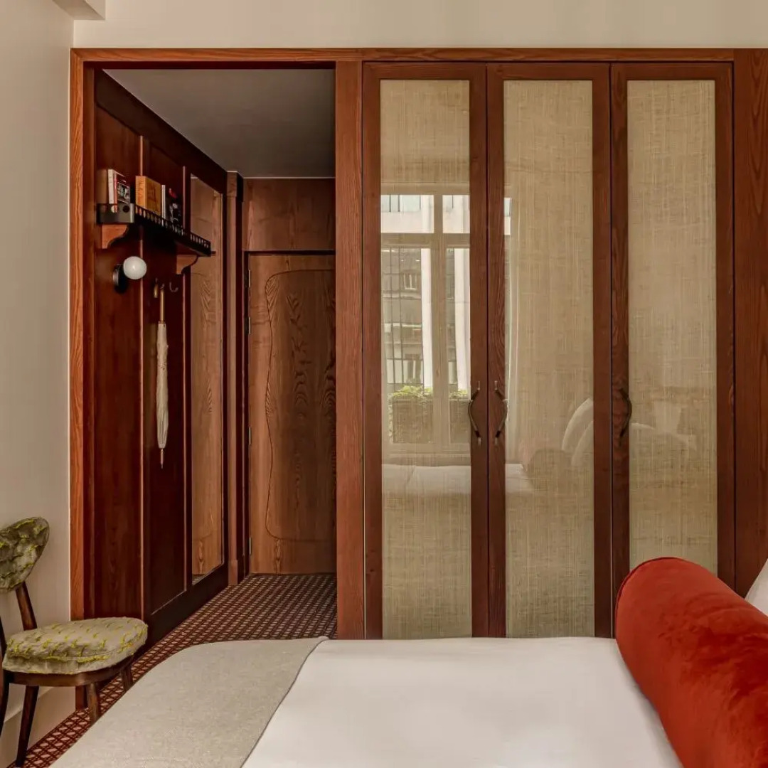 Chateau des Fleurs Paris Champs Elysees