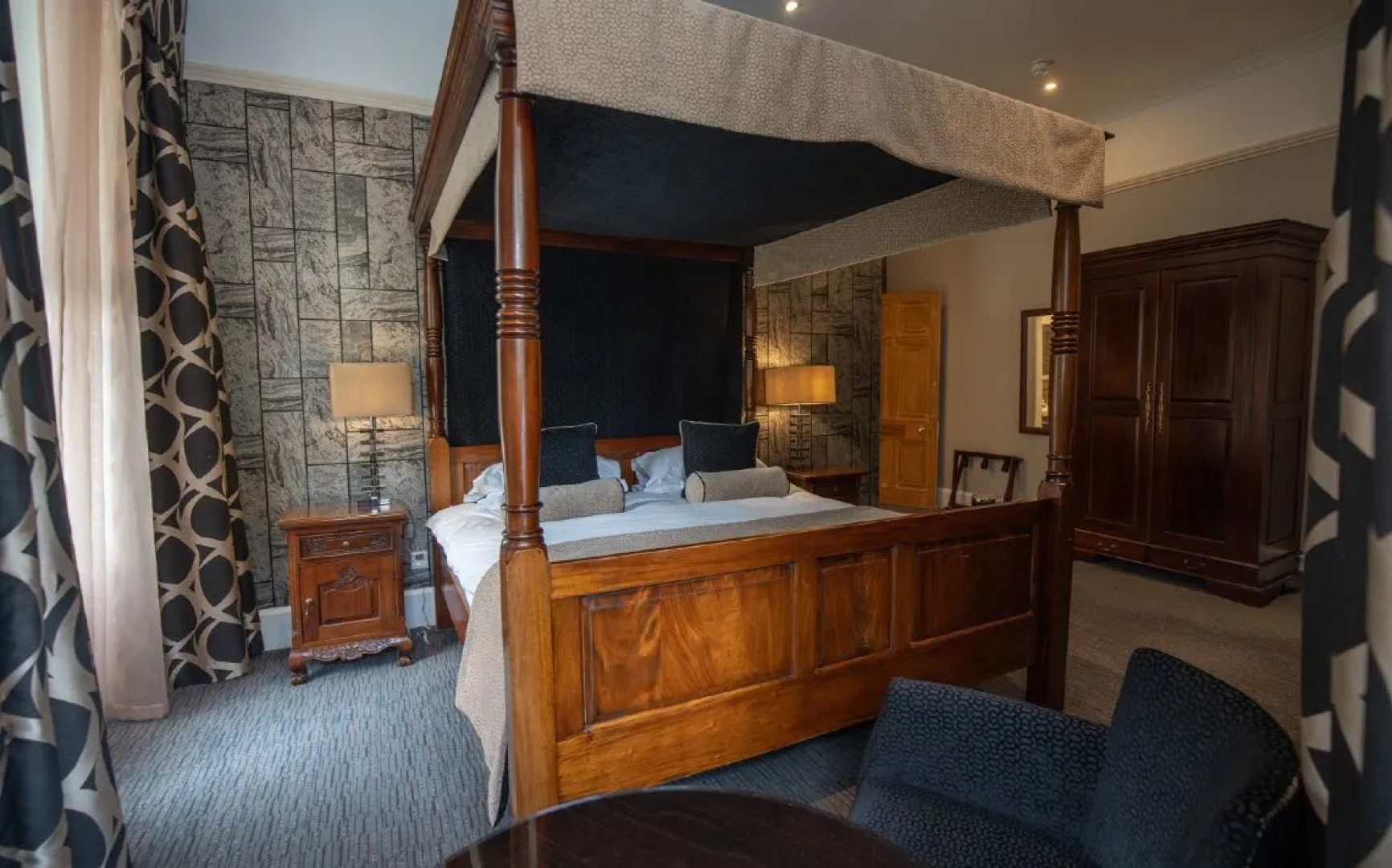 Skeabost House Hotel