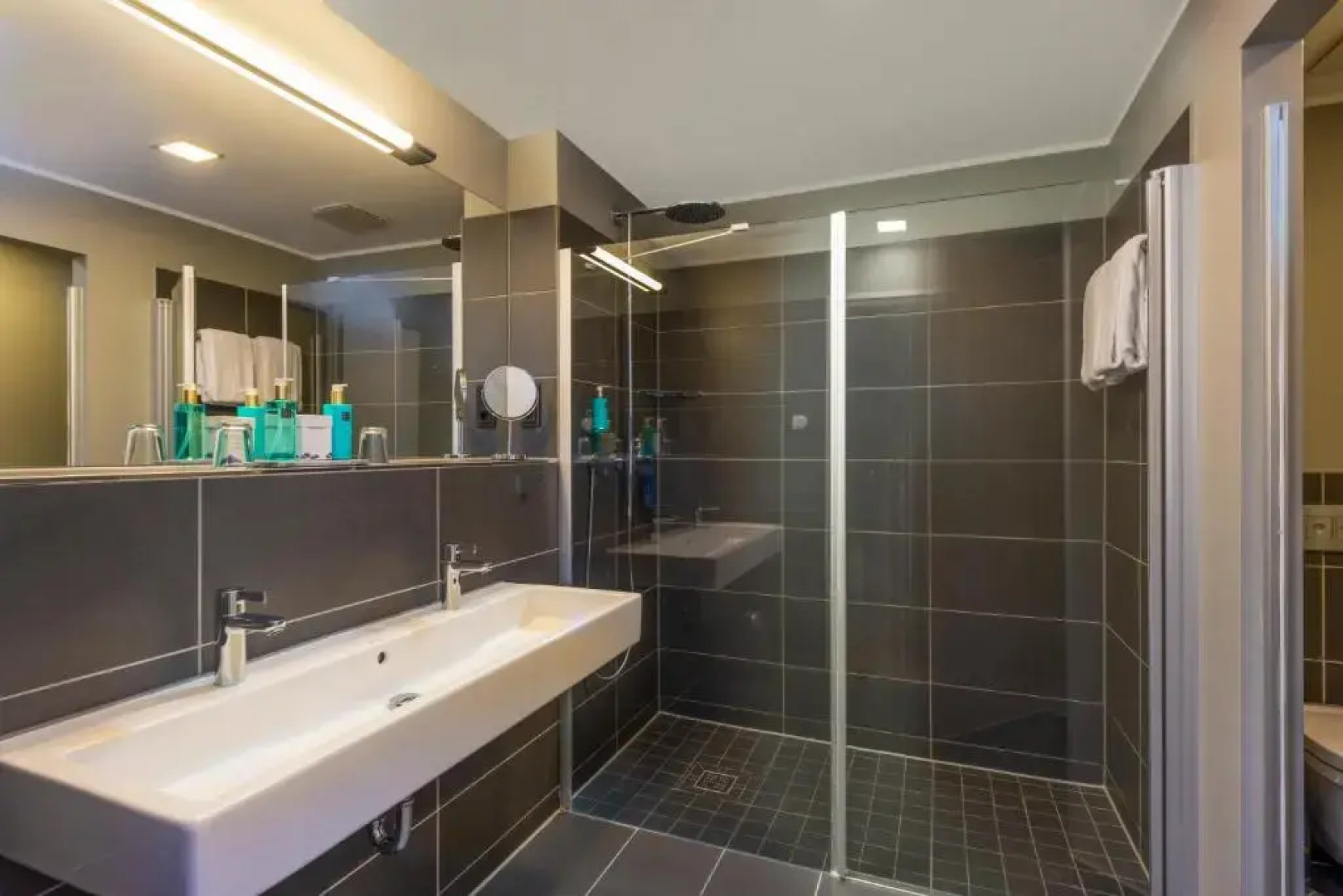 Waveboard Hotel & Boardinghouse