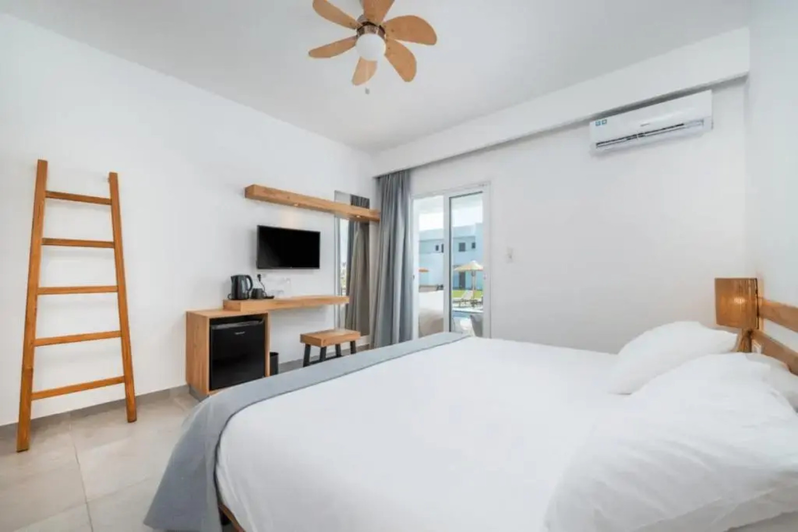 Summer Village of Hippocrates