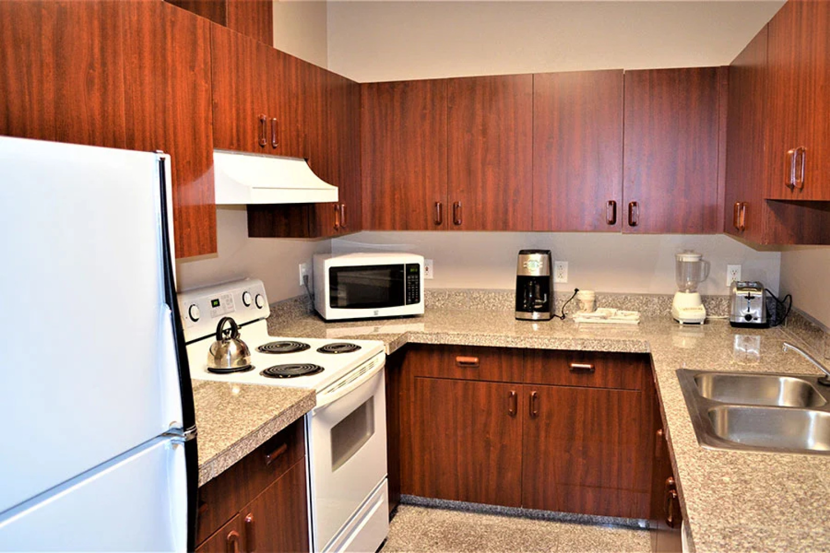 The Ashley Inn & Suites