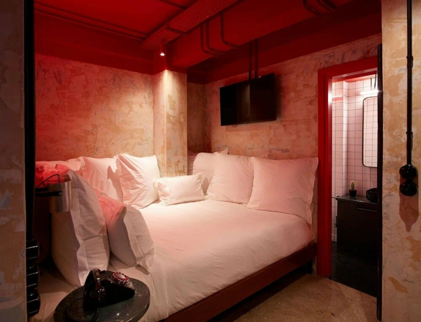 Dave Red Athens Hotel