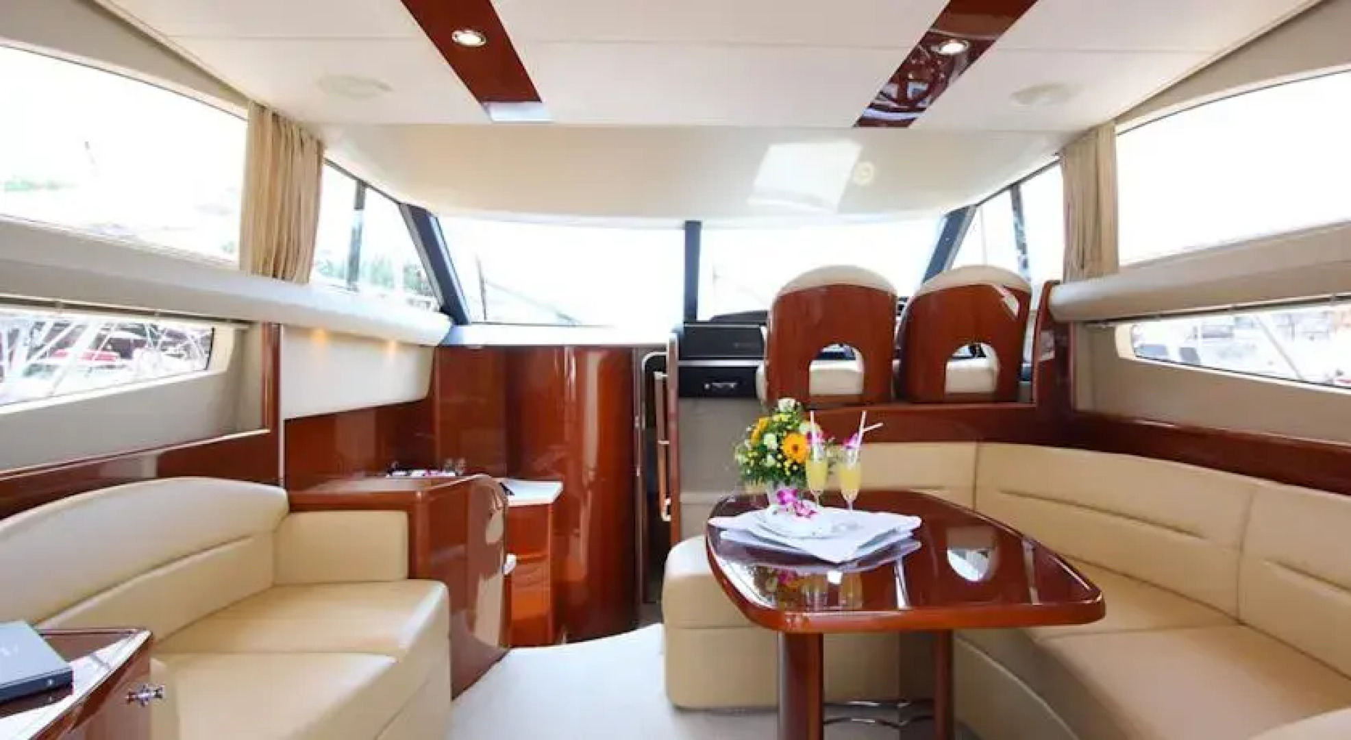 Princess Yacht PH4451