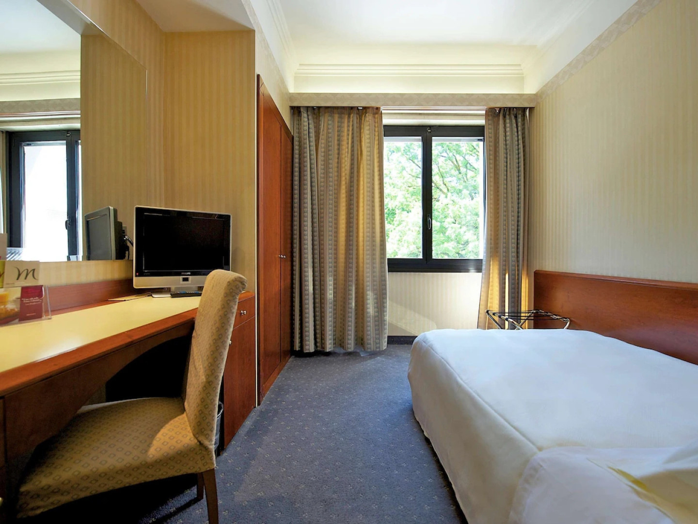Отель Mercure Astoria Reggio Emilia