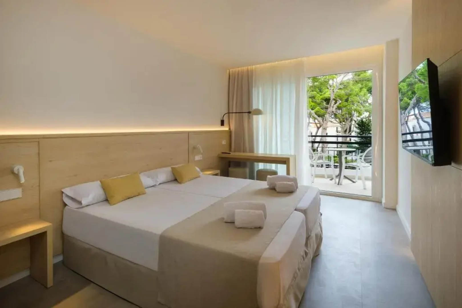 Hotel Cabot Cala Ferrera