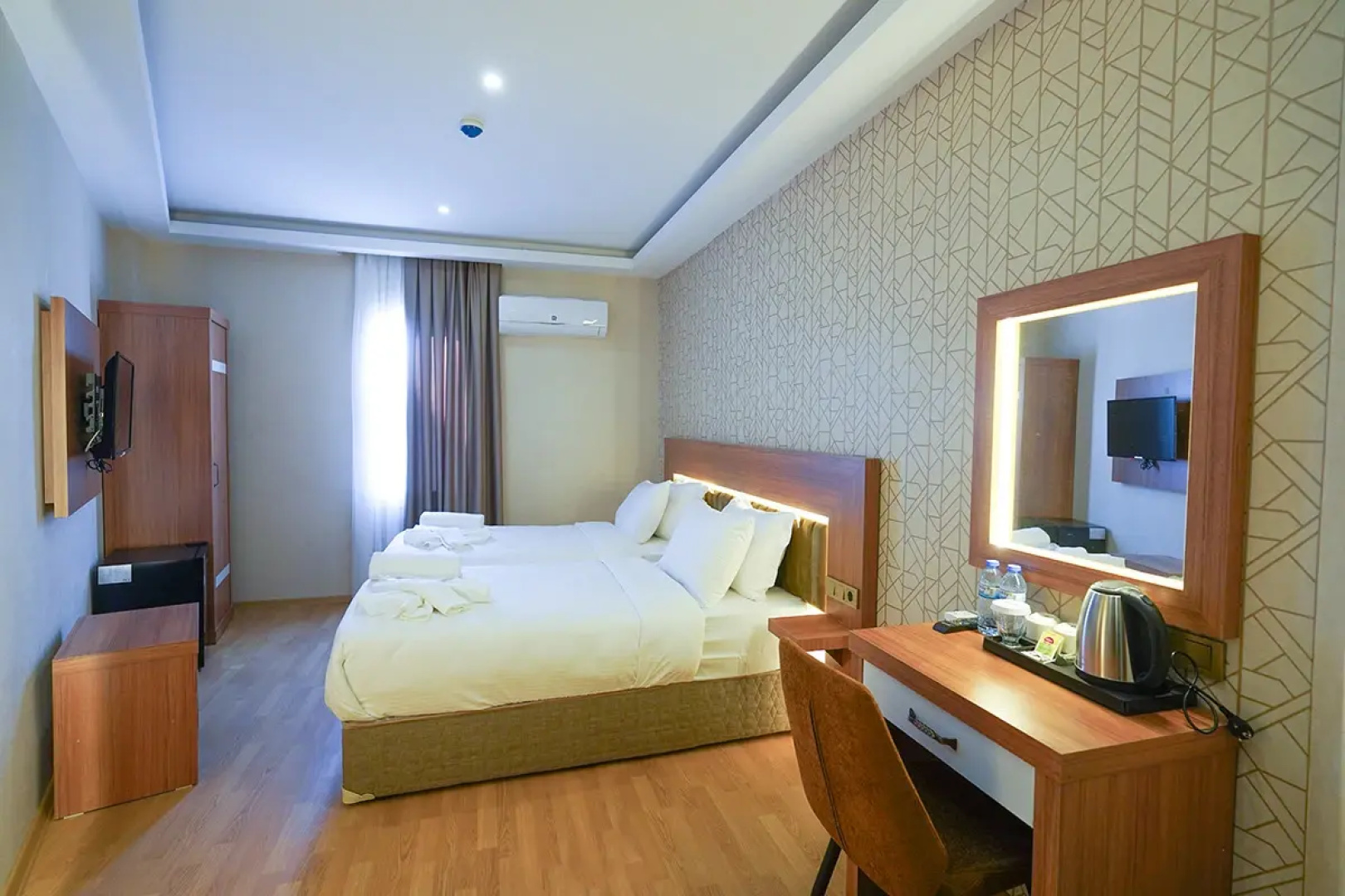 Uğurlu Hotel