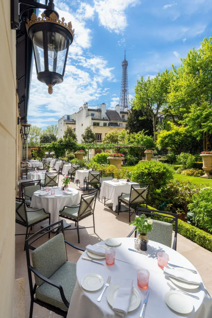 Отель Shangri-La Paris