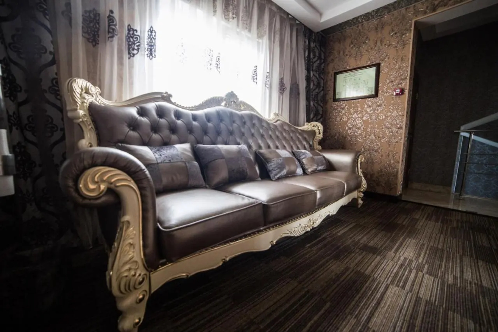 Kot Mini Hotel
