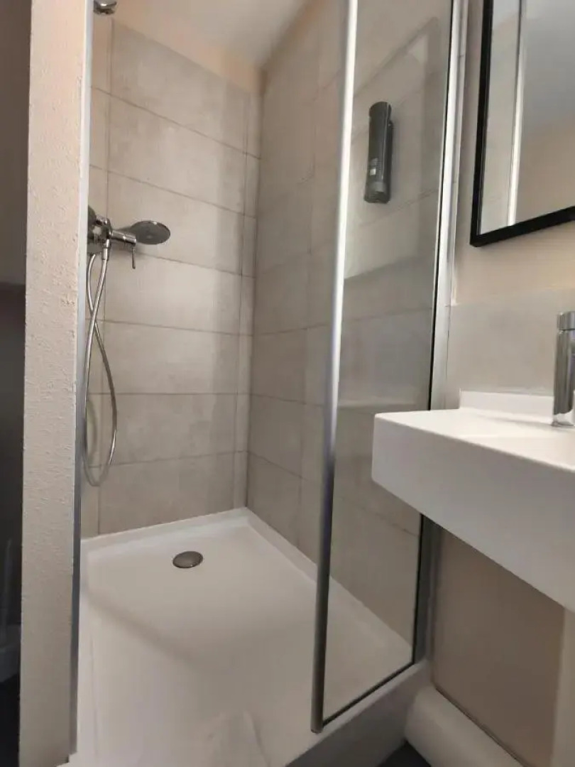 B&B HOTEL La Rochelle Centre les Minimes