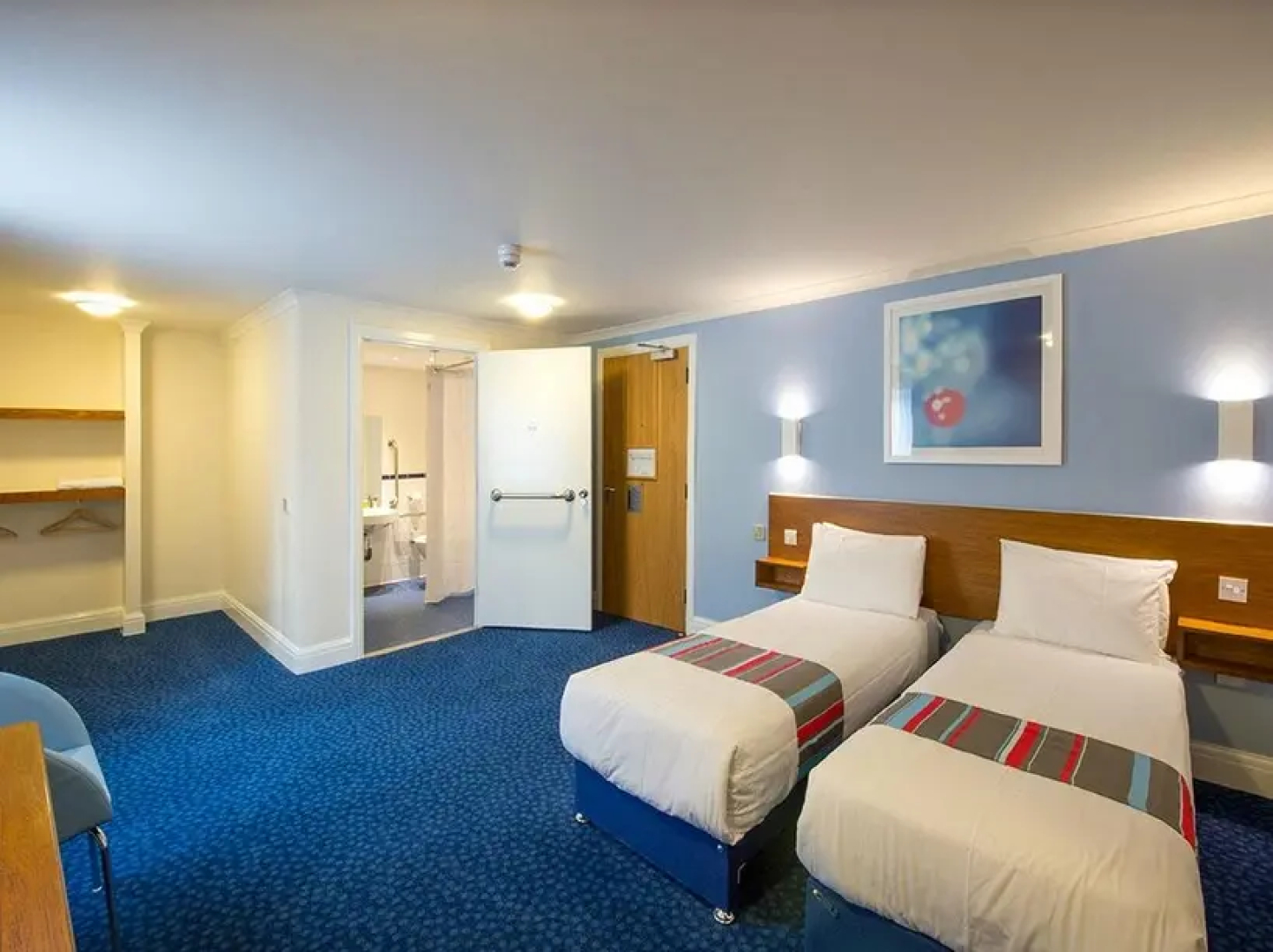 Travelodge Warrington Lowton