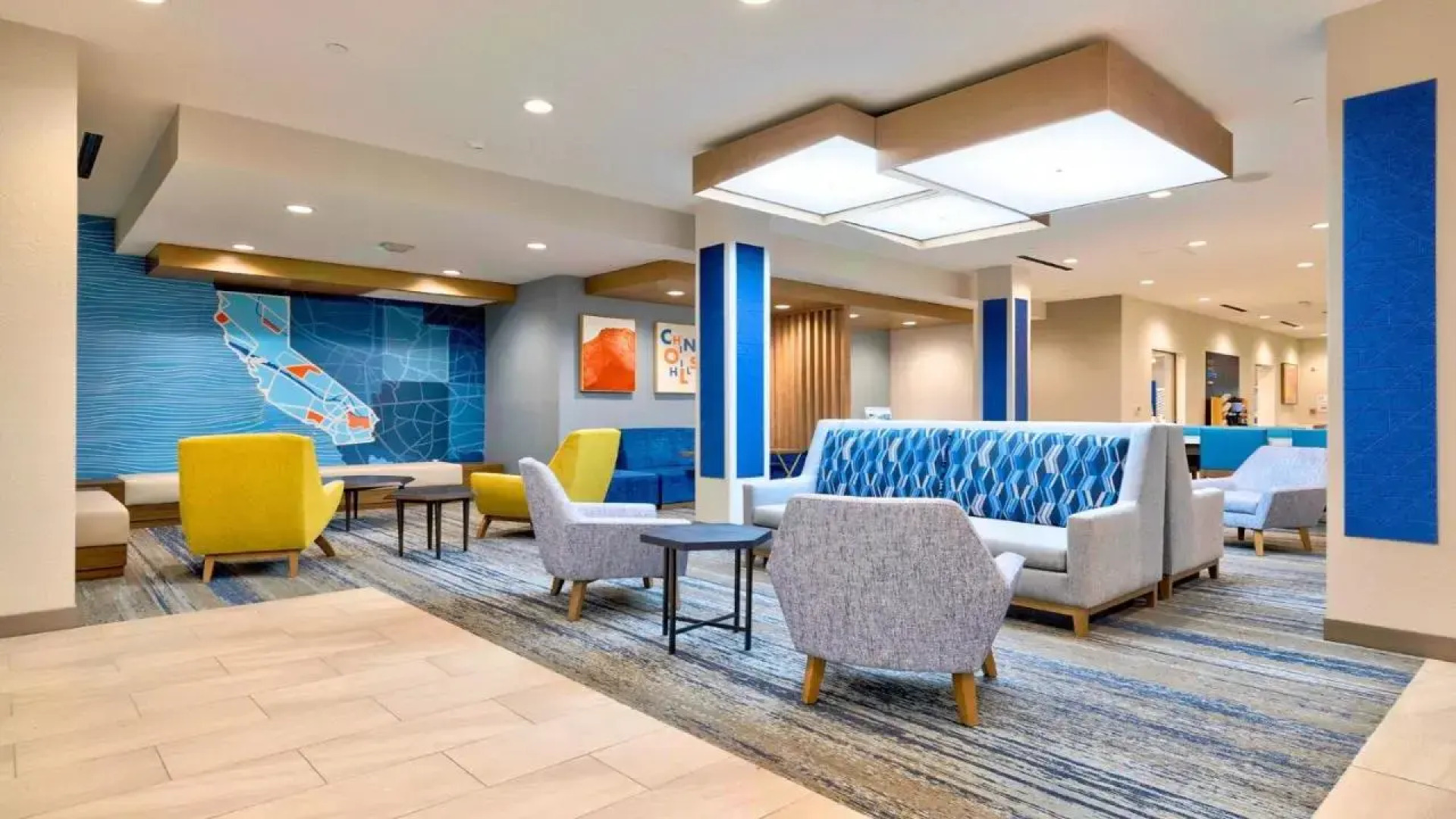 Отель Holiday Inn Express & Suites Chino Hills by IHG