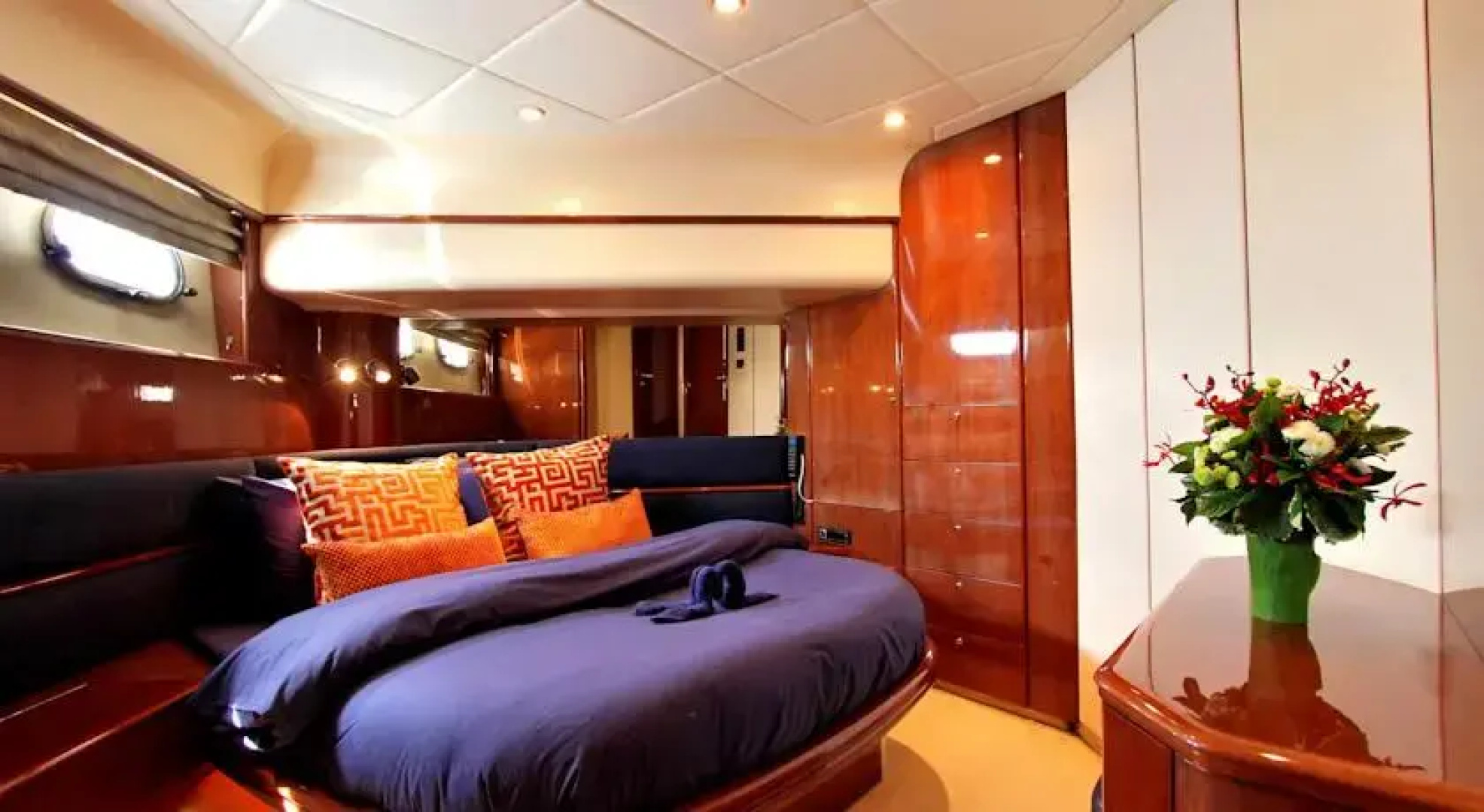 Luxury Yacht IR1311