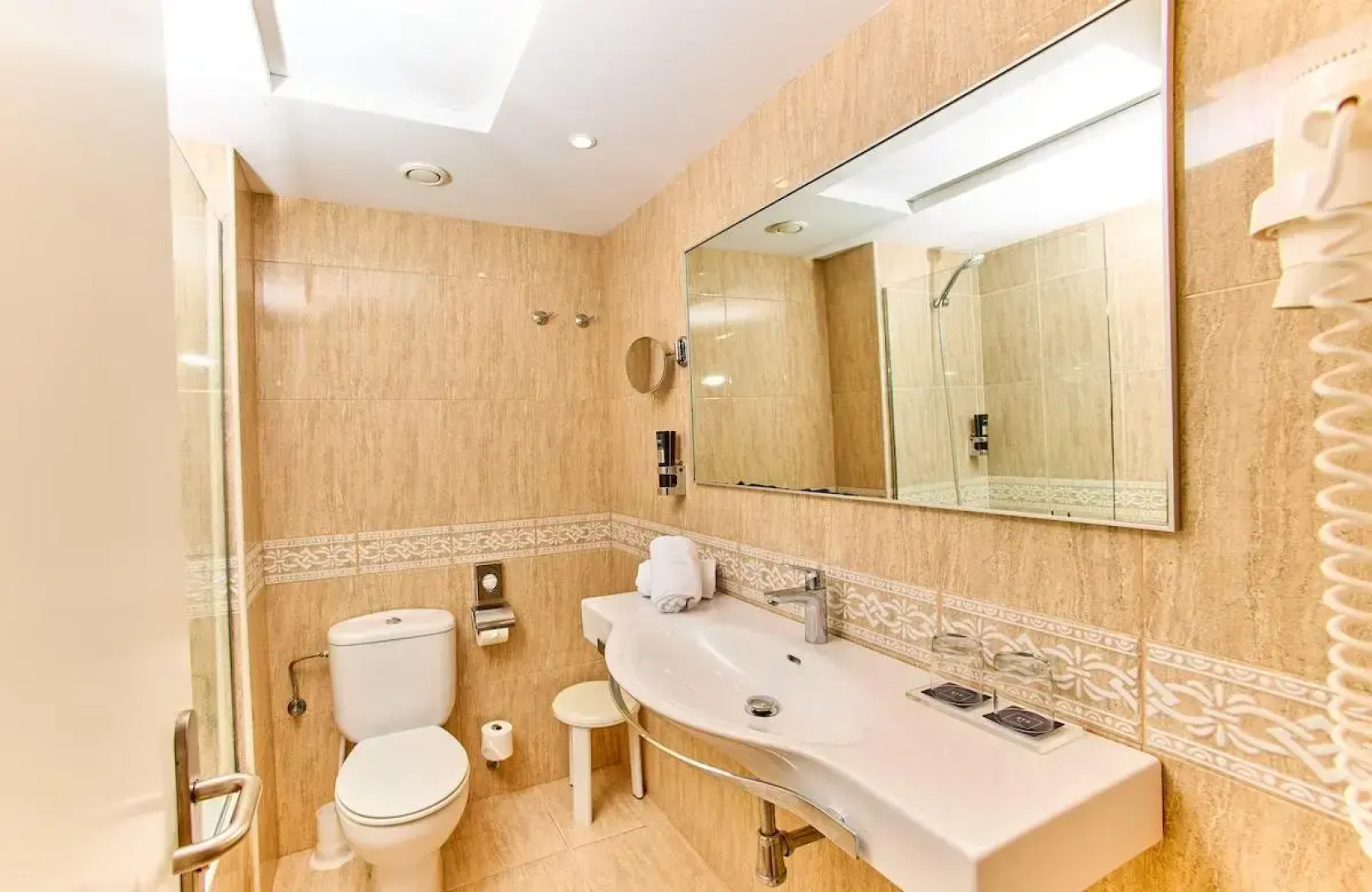 Отель NYX Hotel Ibiza - Adults Only