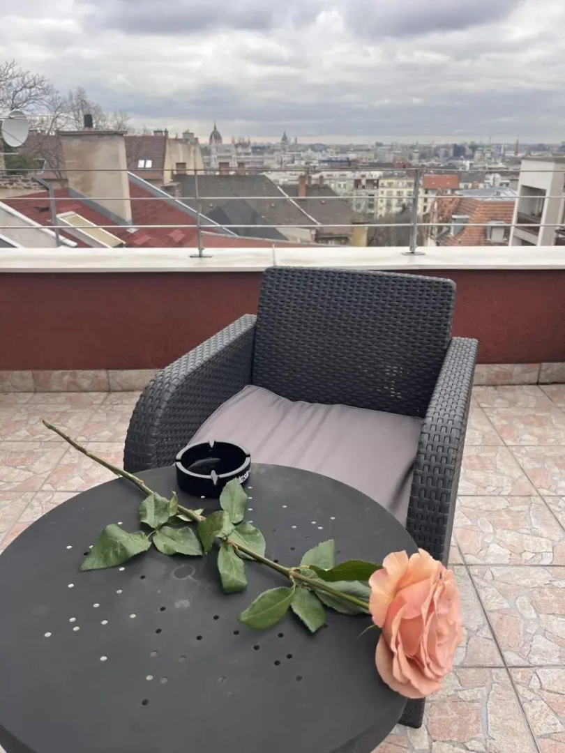 Rose City Hotel