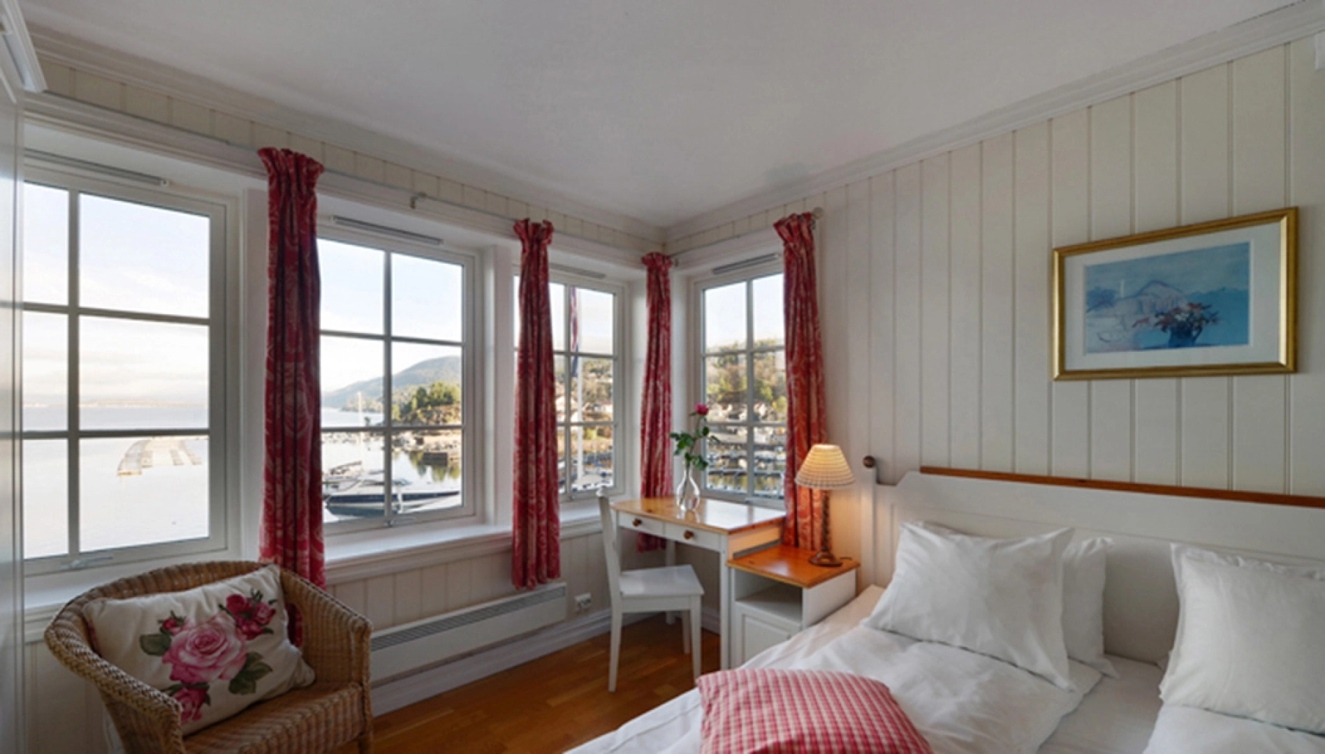 Holmsbu Bad Og Fjordhotell