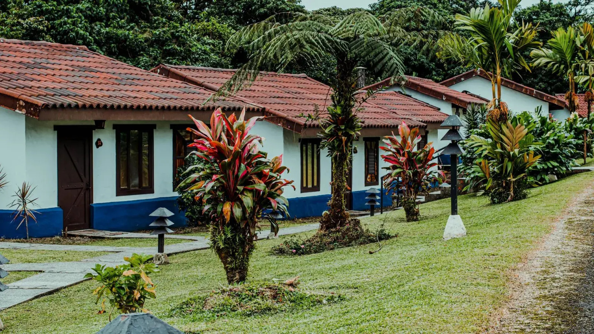 Villa Blanca Cloud Forest Hotel + Retreat