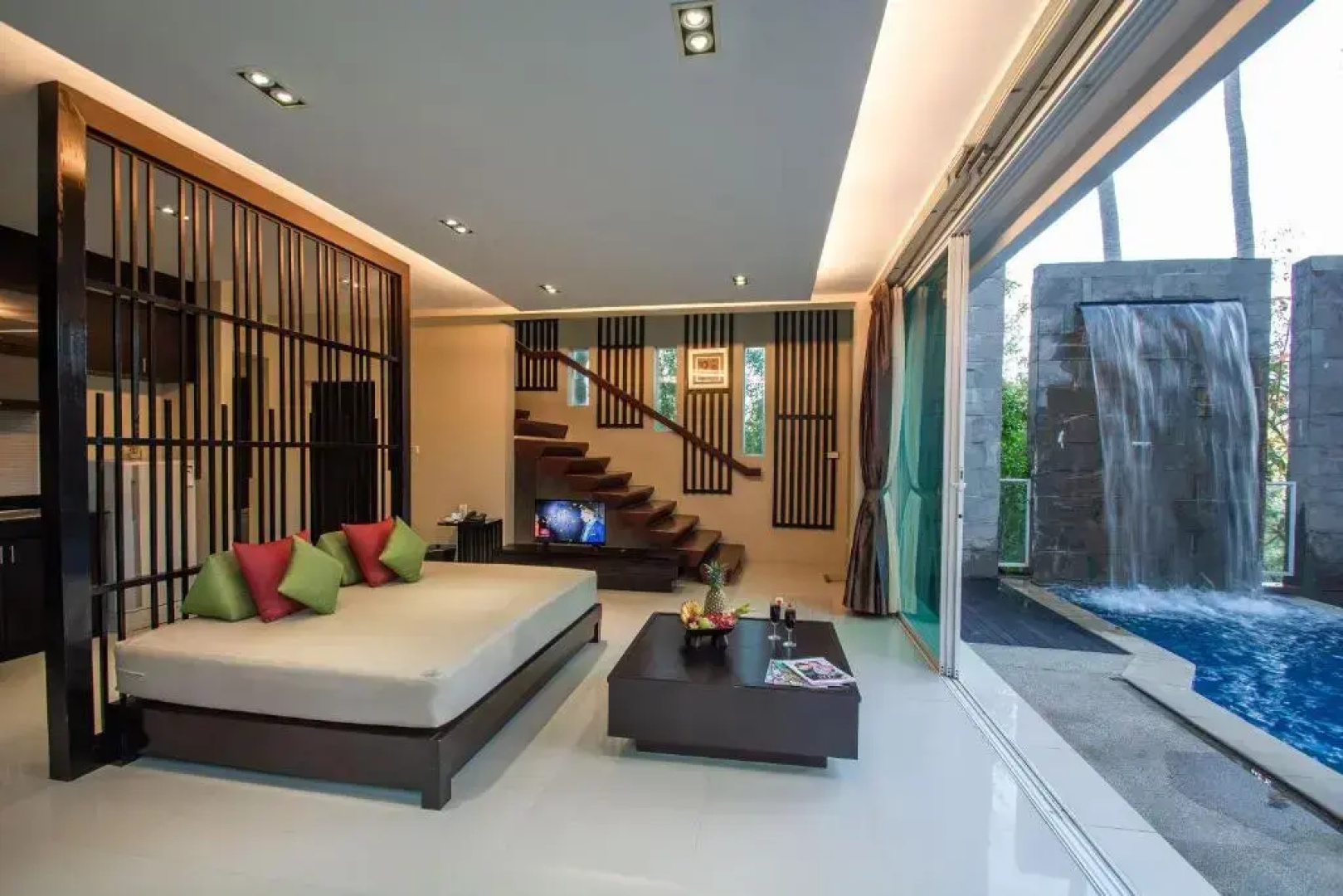 Peach Blossom Resort & Pool Villa