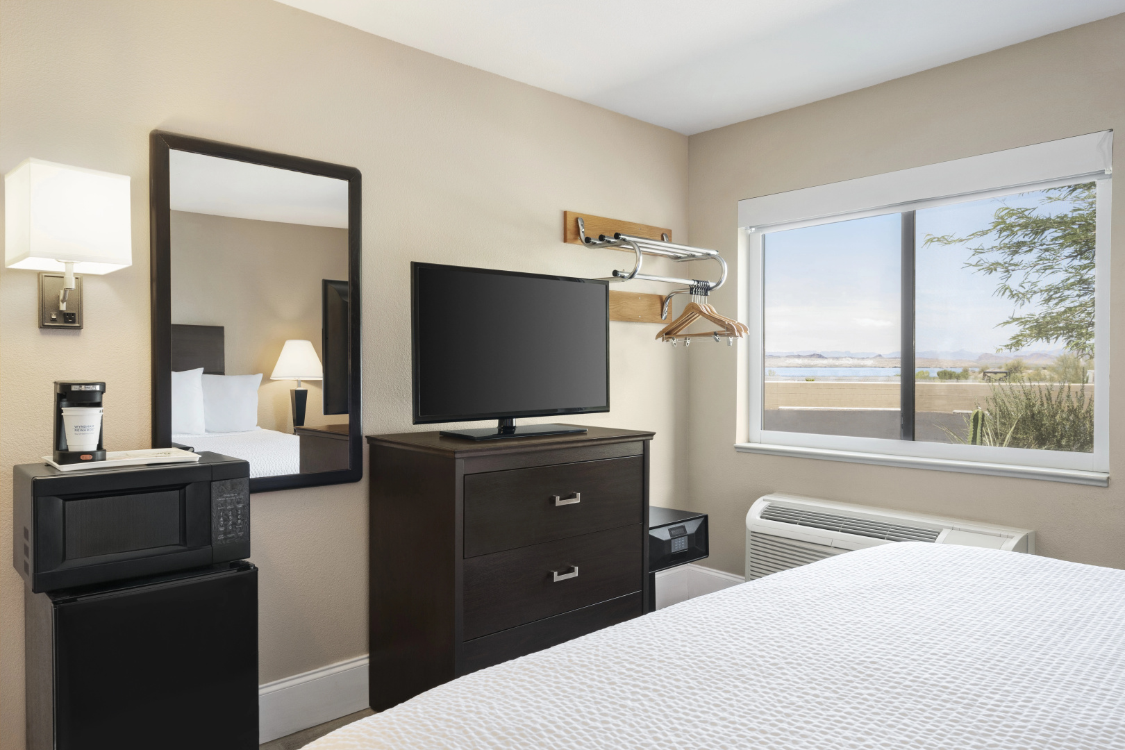 Travelodge by Wyndham Lake Havasu