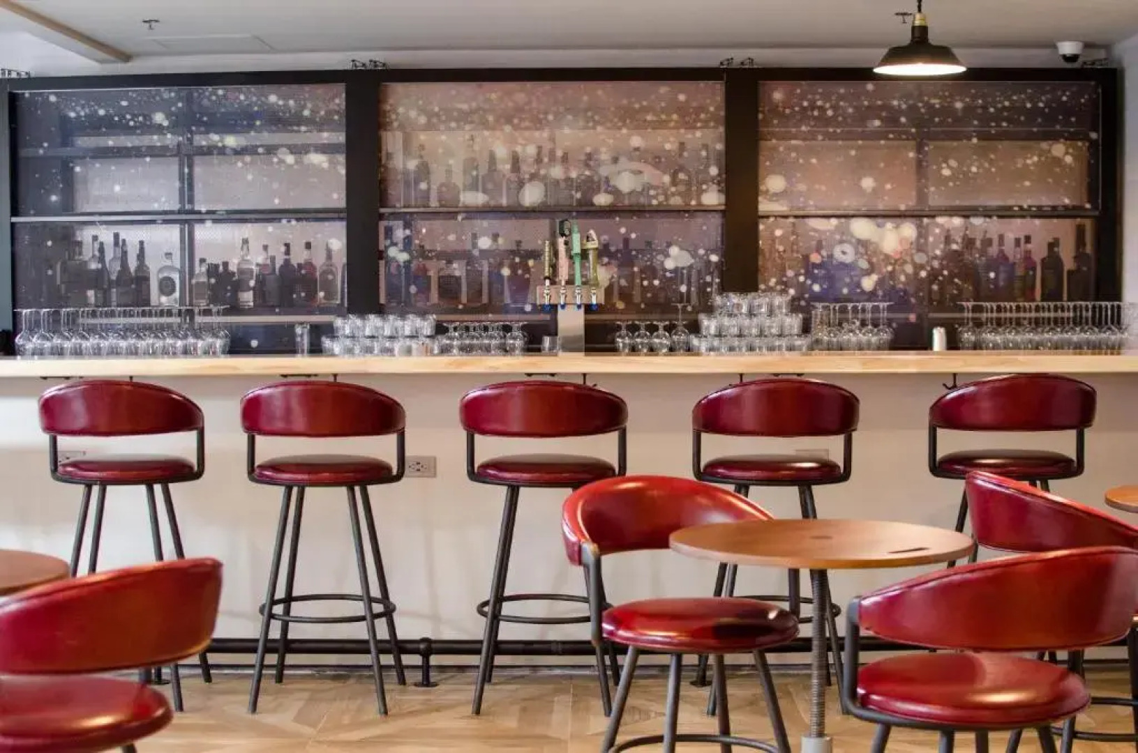 Freepoint Cambridge, Tapestry Collection By Hilton