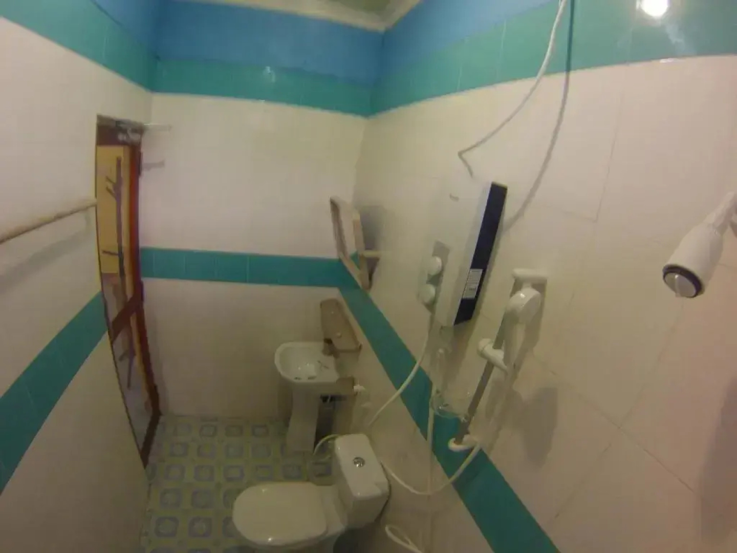 Отель Jail Break Surf Inn