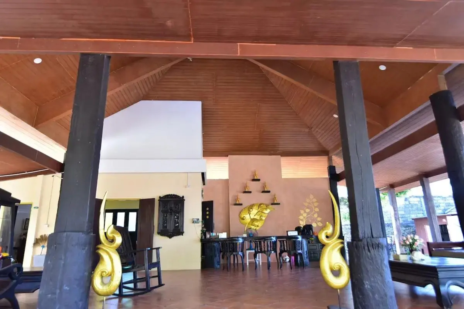 Отель Koh Ngai Thanya Beach Resort
