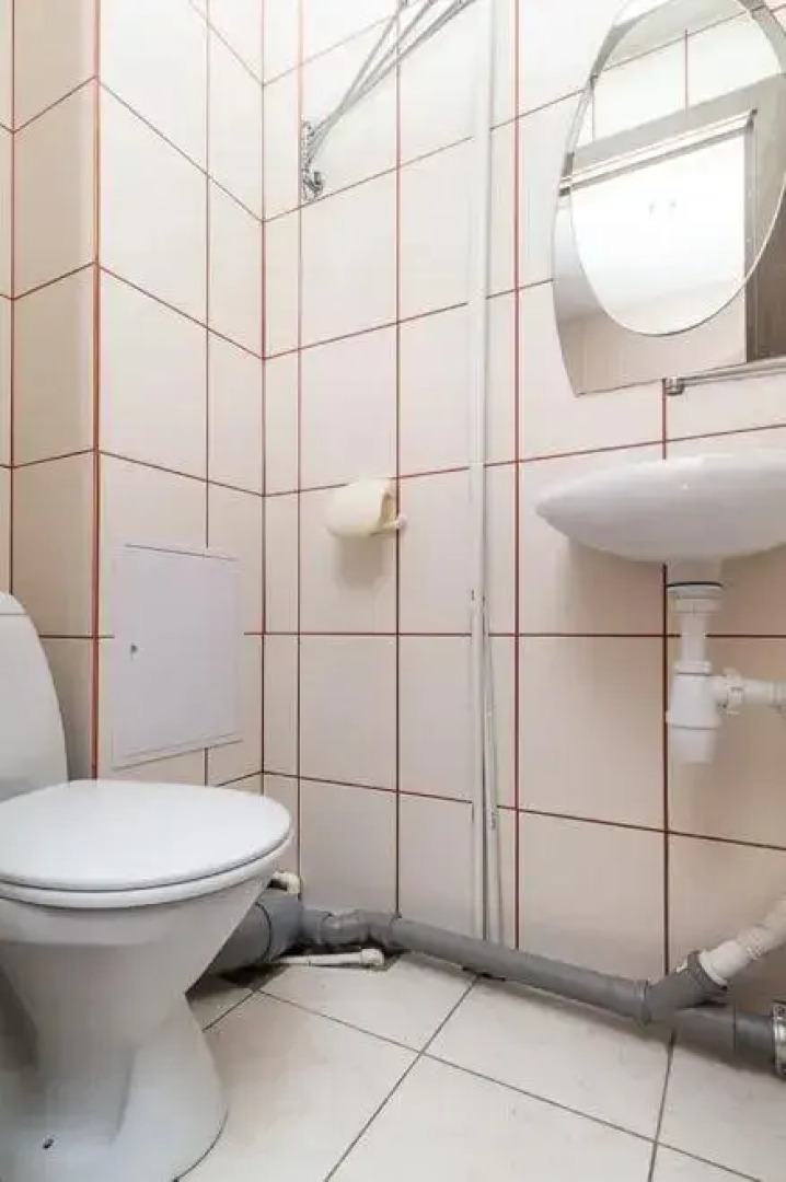 Novikov Courtyard On Labor Street