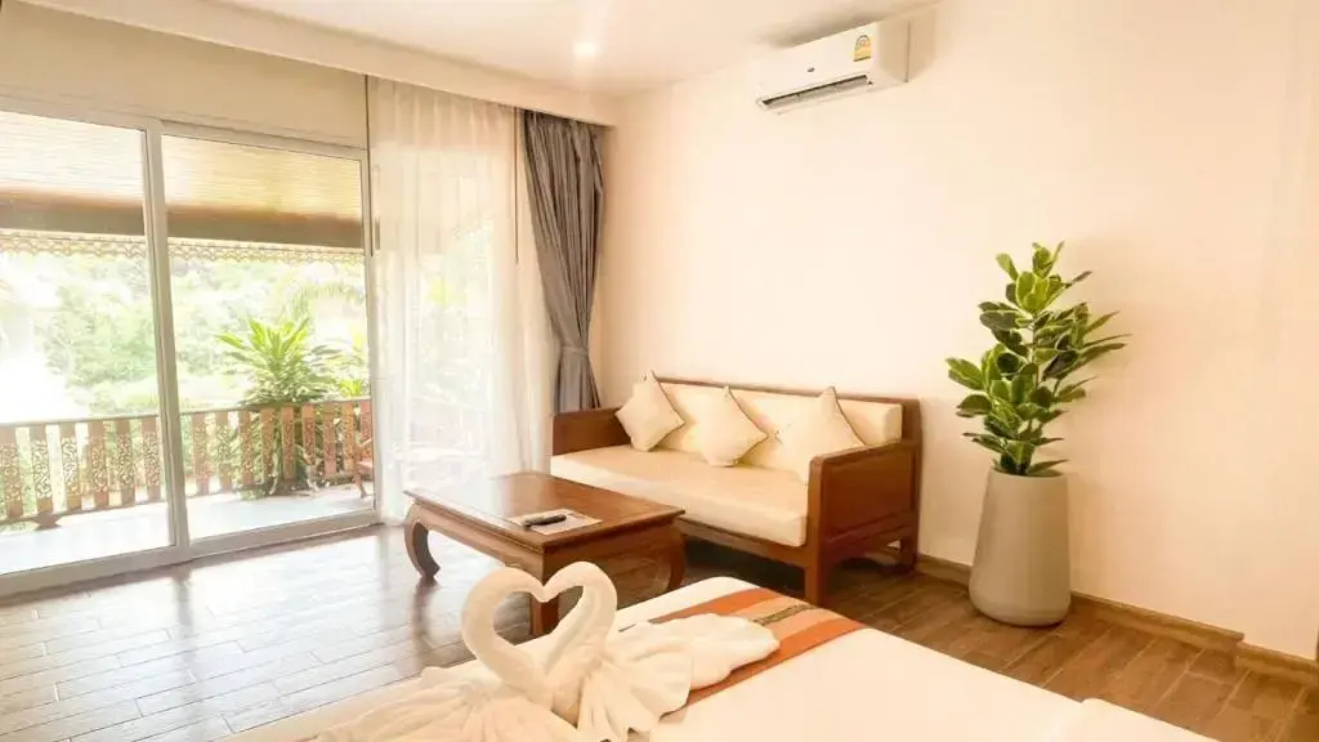 Отель Aura Samui Best Beach Hotel