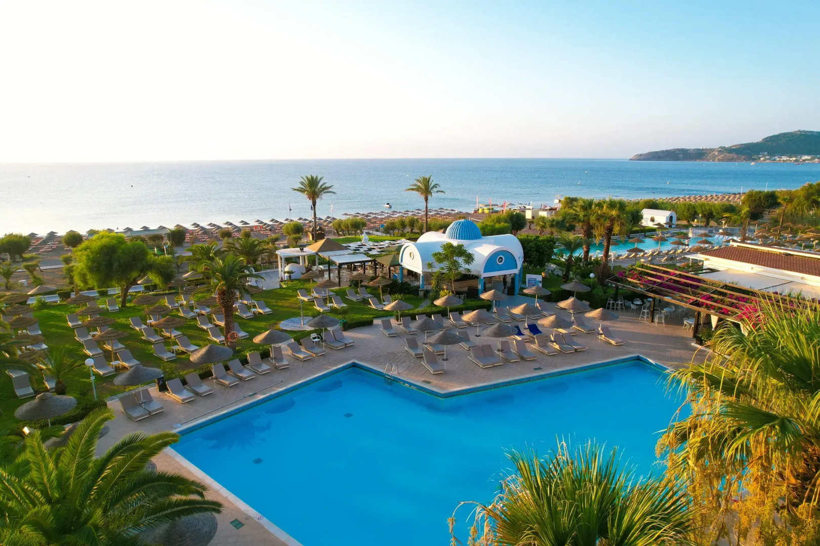 Pegasos Deluxe Beach Hotel
