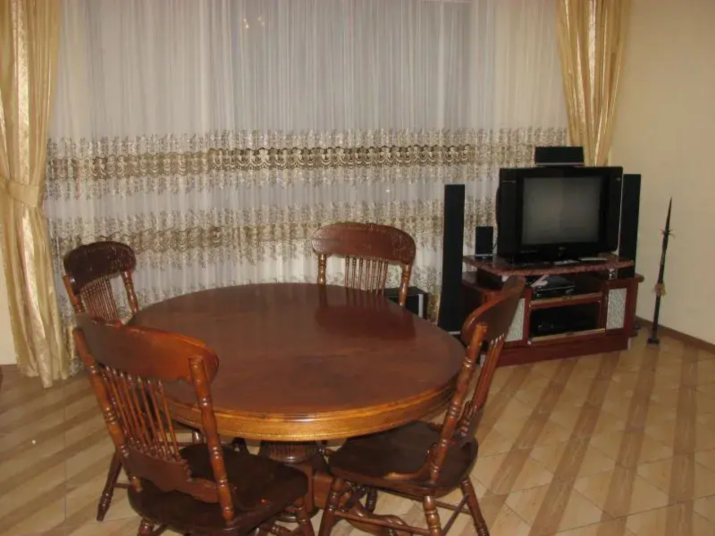 Gostiny Dvor Zhytomyr