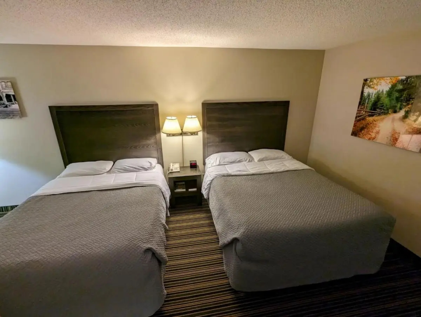 Woodfield Inn and Suites