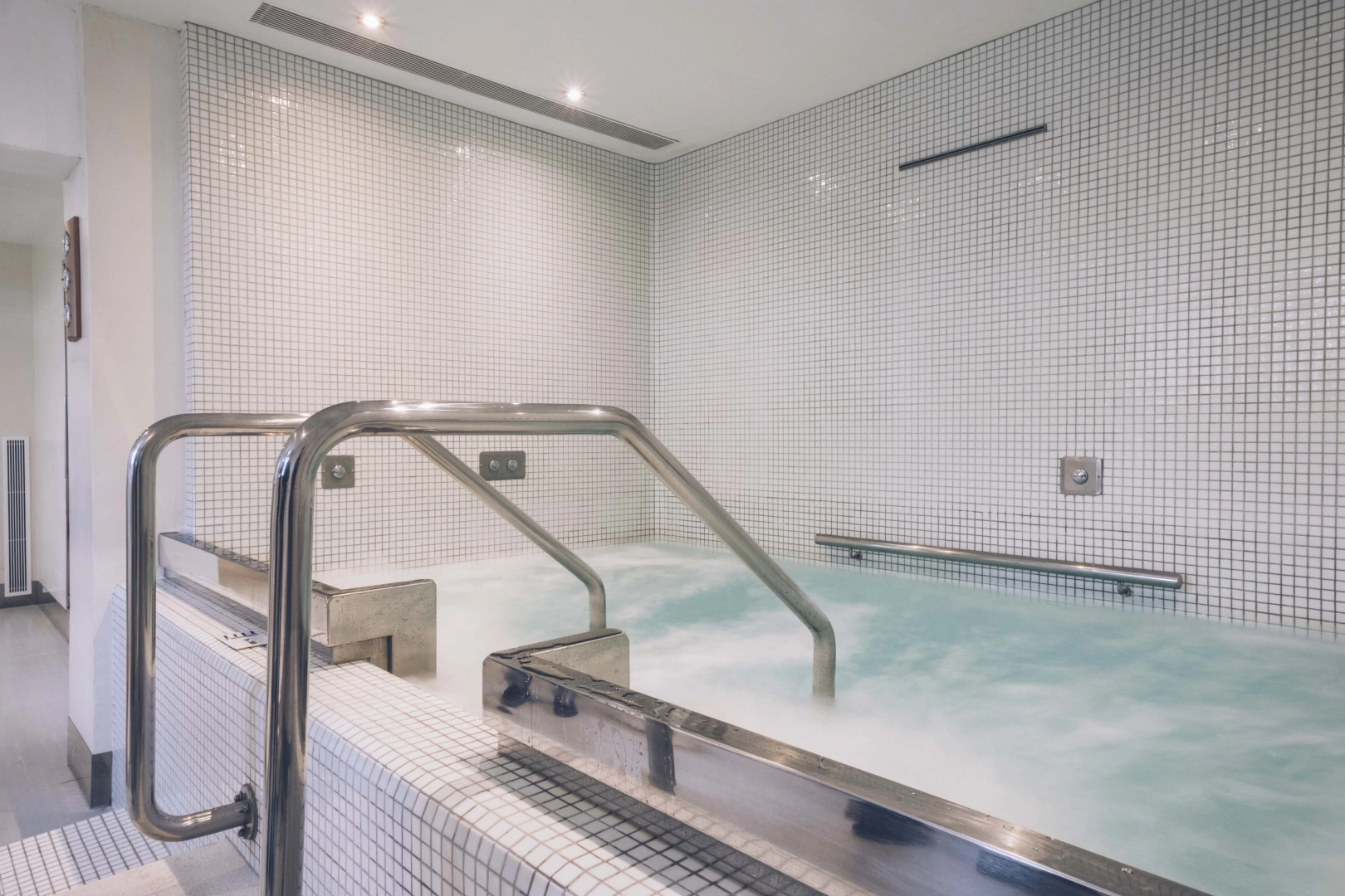 AYA Seahotel – Adults Only