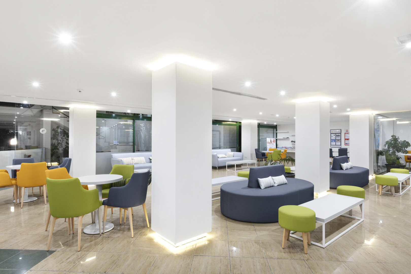 Отель THB Flora Aparthotel