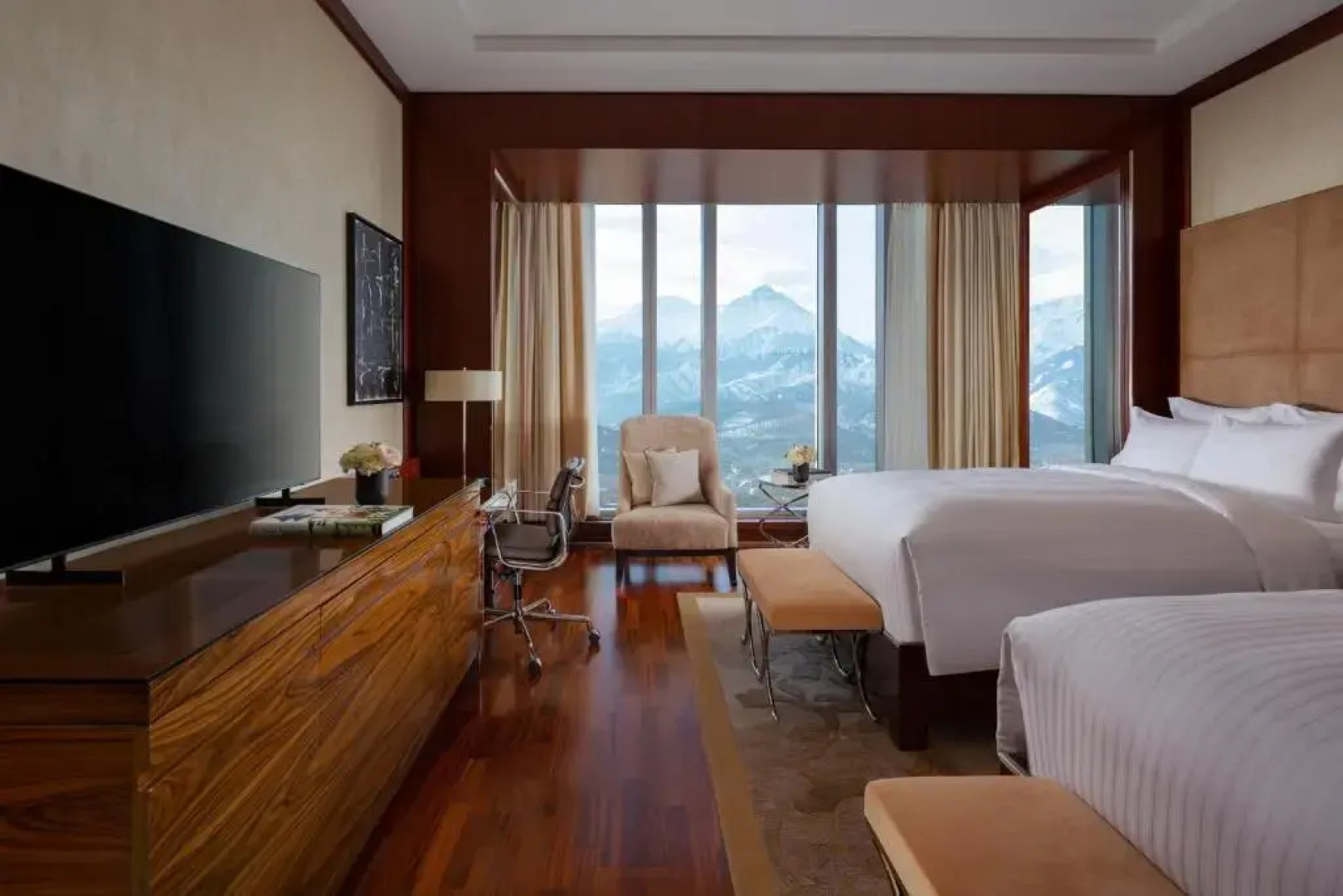 Отель The Ritz-carlton, Almaty