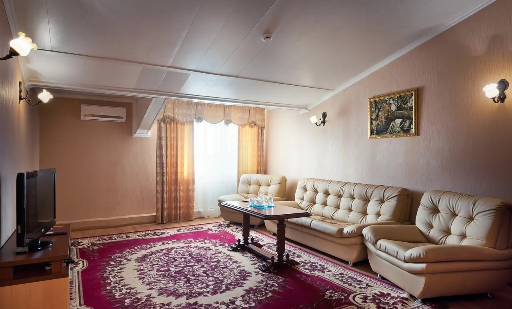 Ak Samal Hotel