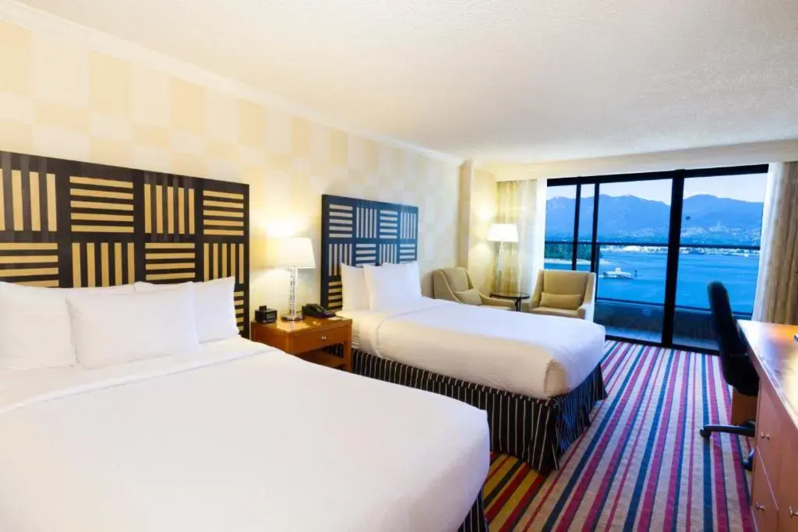 Pinnacle Hotel Harbourfront