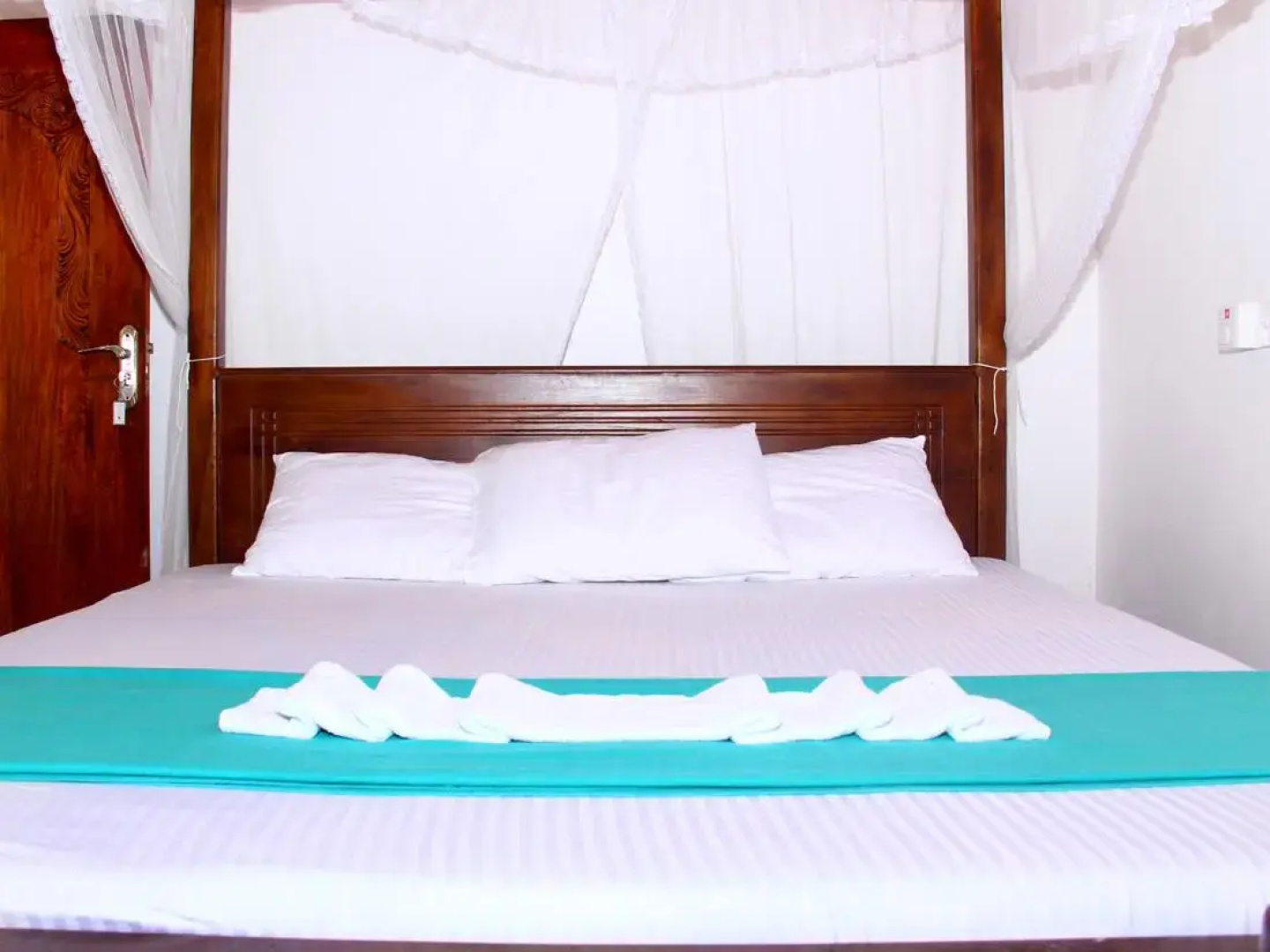 Sea Breeze Hotel
