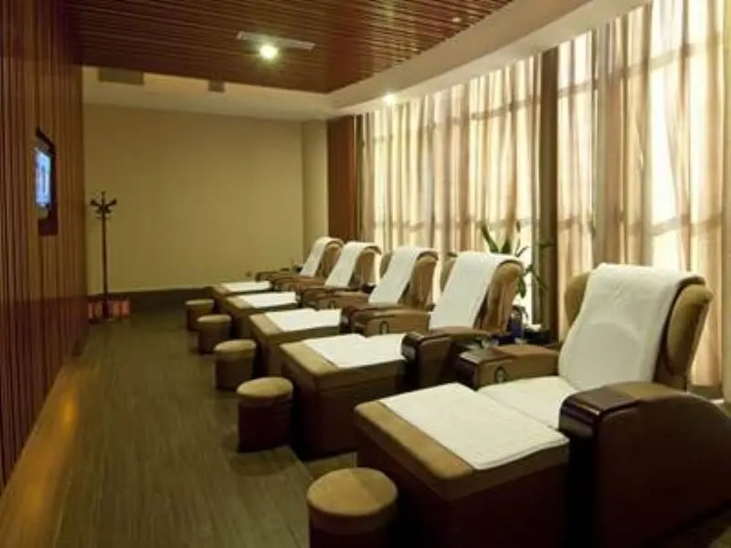 Zhaona International Hotel