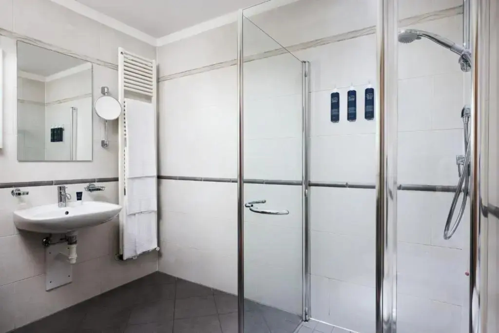 Отель Four Points by Sheraton Bolzano