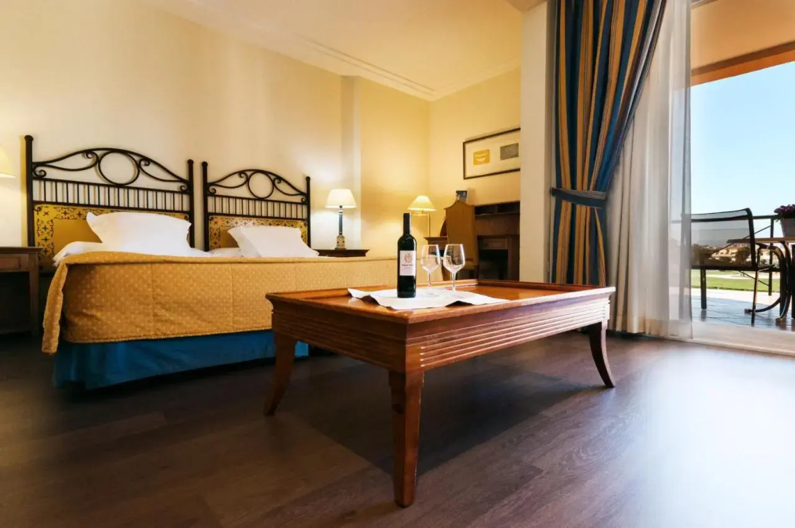 Отель Alicante Golf