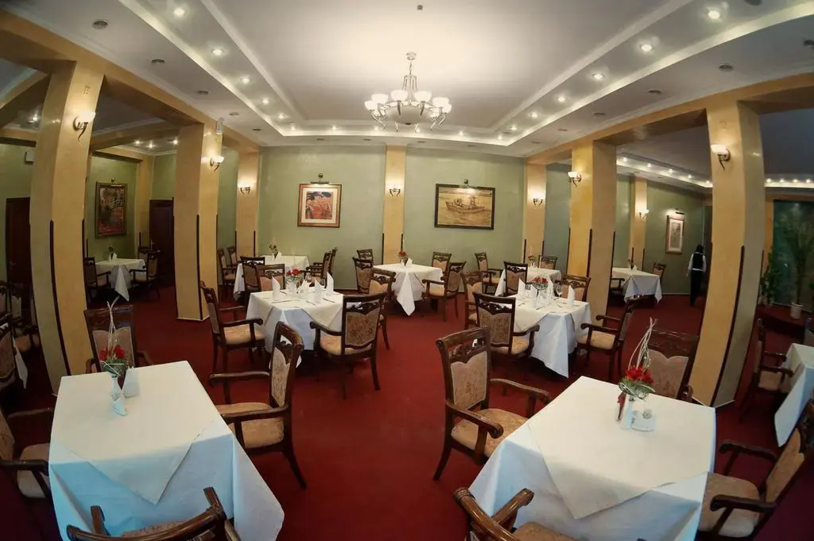 Отель Украина