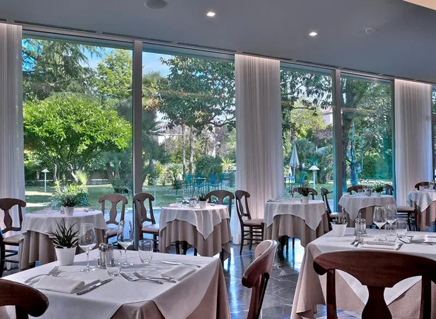 Hotel Harrys Garden