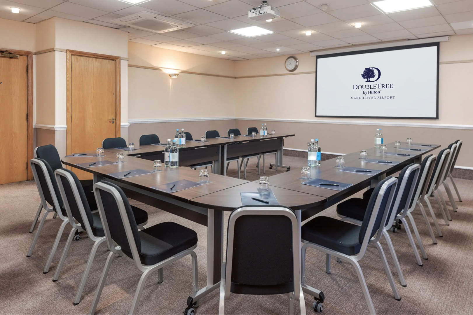 DoubleTree by Hilton Manchester Airport