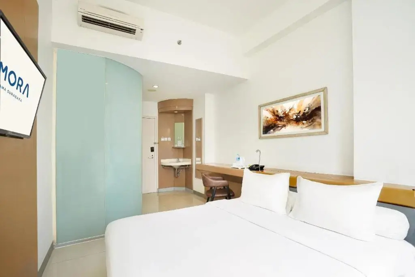 Отель Lamora Kota Lama Surabaya